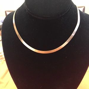 Flat gold necklace